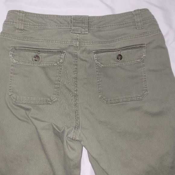 🦜🦜3/$25. CHARTER CLUB KNEE PANTS ARMY GREEN SIZE 8 - Picture 4 of 4